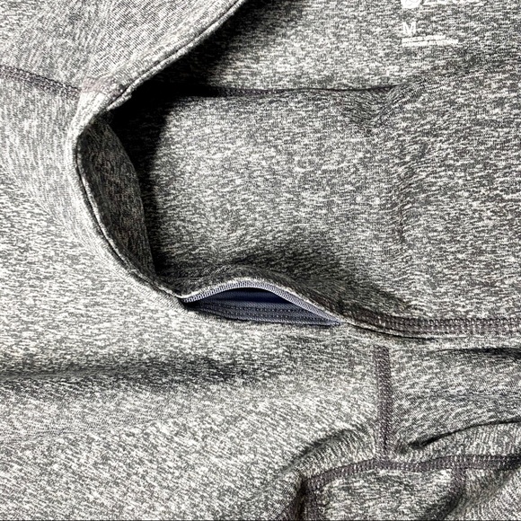 Zella Gray Cropped Leggings NWOT - Picture 6 of 6